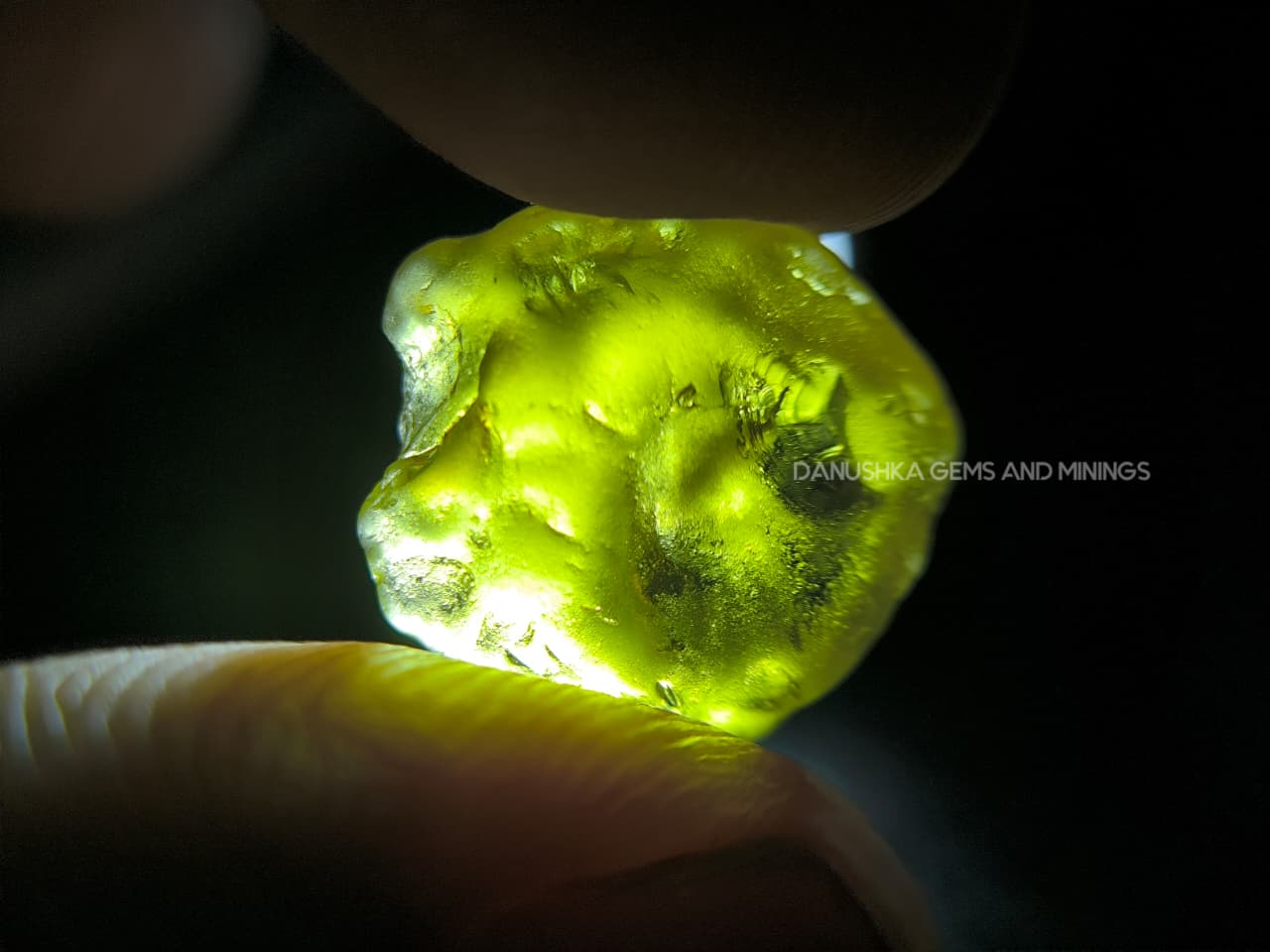 42.95 ct Natural Chrysoberyl Rough Parcel – 14 Facet-Grade Green and Yellow-Green Pieces from Sri Lanka and Madagascar - Image 11