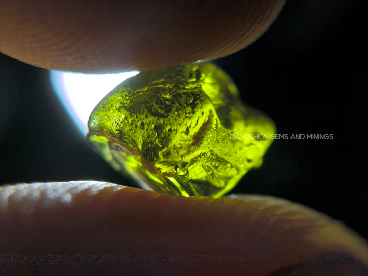 42.95 ct Natural Chrysoberyl Rough Parcel – 14 Facet-Grade Green and Yellow-Green Pieces from Sri Lanka and Madagascar - Image 13