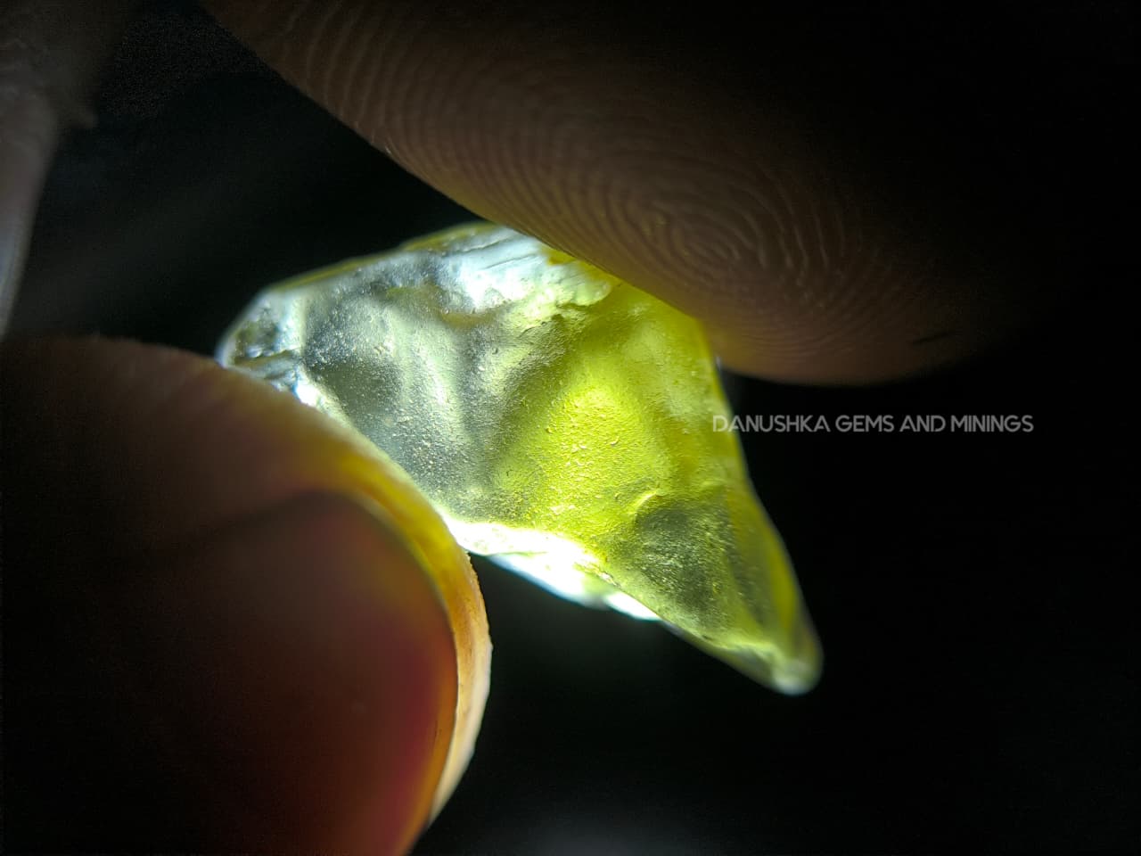 42.95 ct Natural Chrysoberyl Rough Parcel – 14 Facet-Grade Green and Yellow-Green Pieces from Sri Lanka and Madagascar - Image 6
