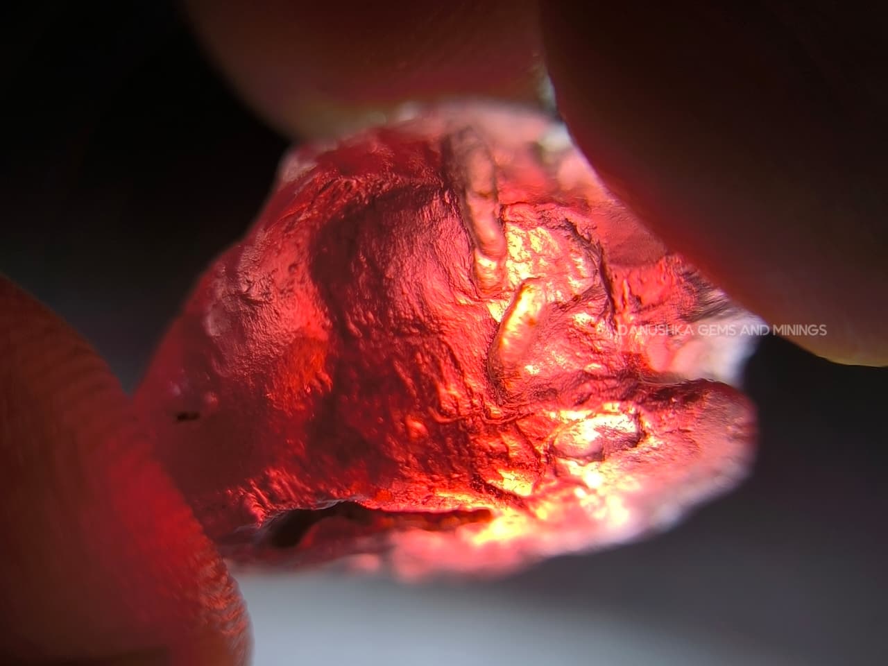 21.00 ct Ceylon Natural Unheated Pyrope Red Garnet Rough from Kolonna, Sri Lanka – Large Facet Grade Rough - Image 11