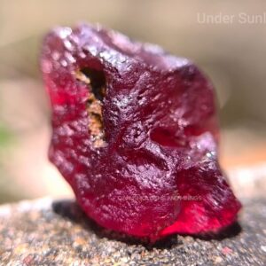 21.00 ct Ceylon Natural Unheated Pyrope Red Garnet Rough from Kolonna, Sri Lanka – Large Facet Grade Rough