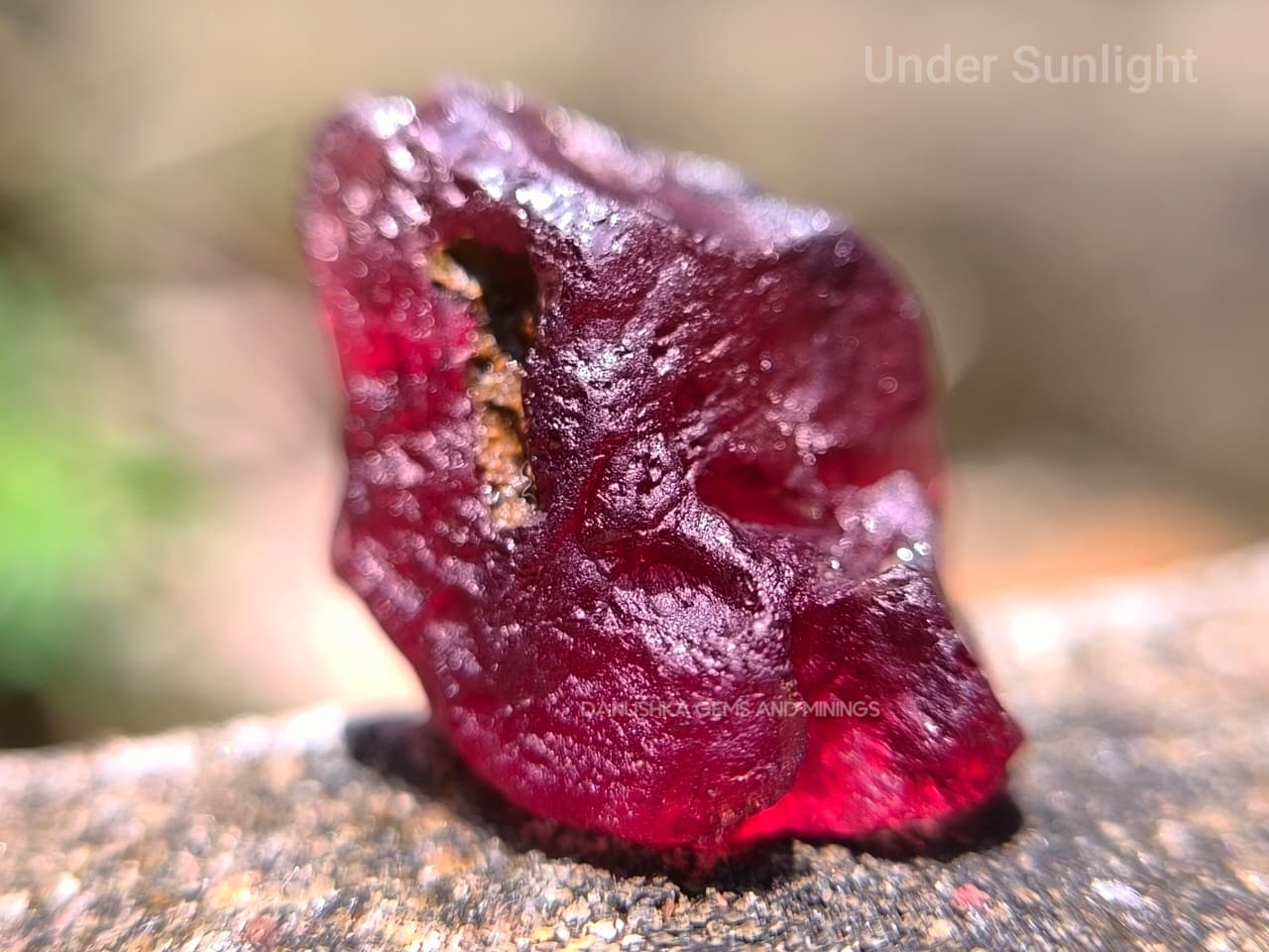 21.00 ct Ceylon Natural Unheated Pyrope Red Garnet Rough from Kolonna, Sri Lanka – Large Facet Grade Rough