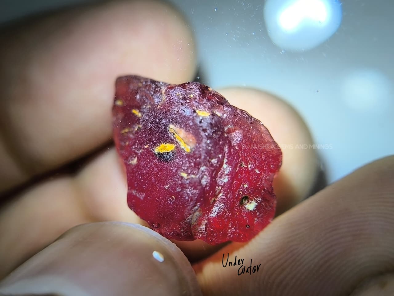 21.00 ct Ceylon Natural Unheated Pyrope Red Garnet Rough from Kolonna, Sri Lanka – Large Facet Grade Rough - Image 9