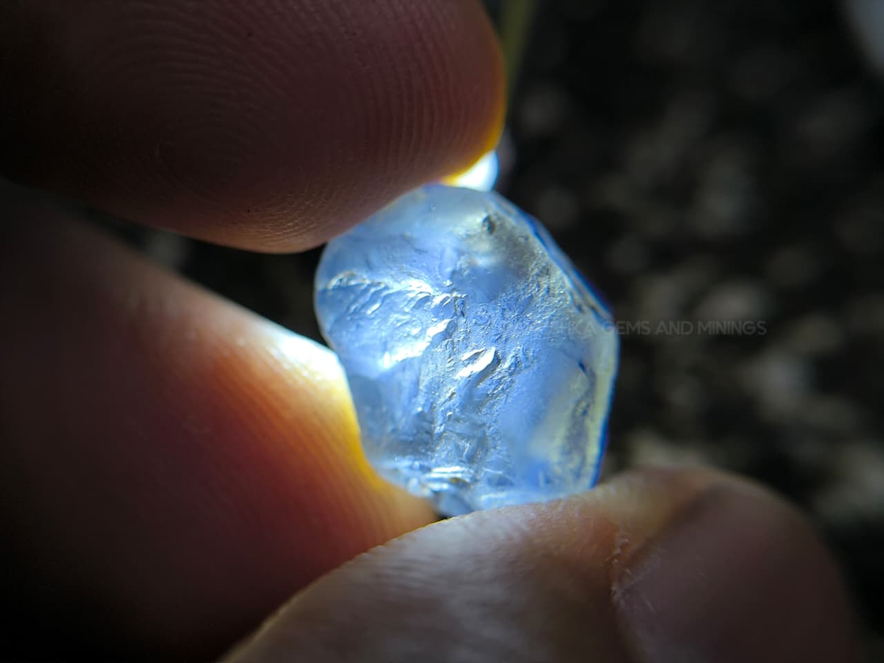 13.00 ct Ceylon Geuda Sapphire Rough – Unheated Facet Grade Heating Potential from Ratnapura, Sri Lanka - Image 13