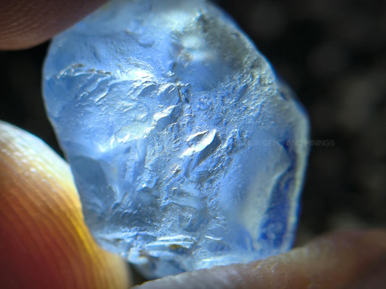 13.00 ct Ceylon Geuda Sapphire Rough – Unheated Facet Grade Heating Potential from Ratnapura, Sri Lanka - Image 15