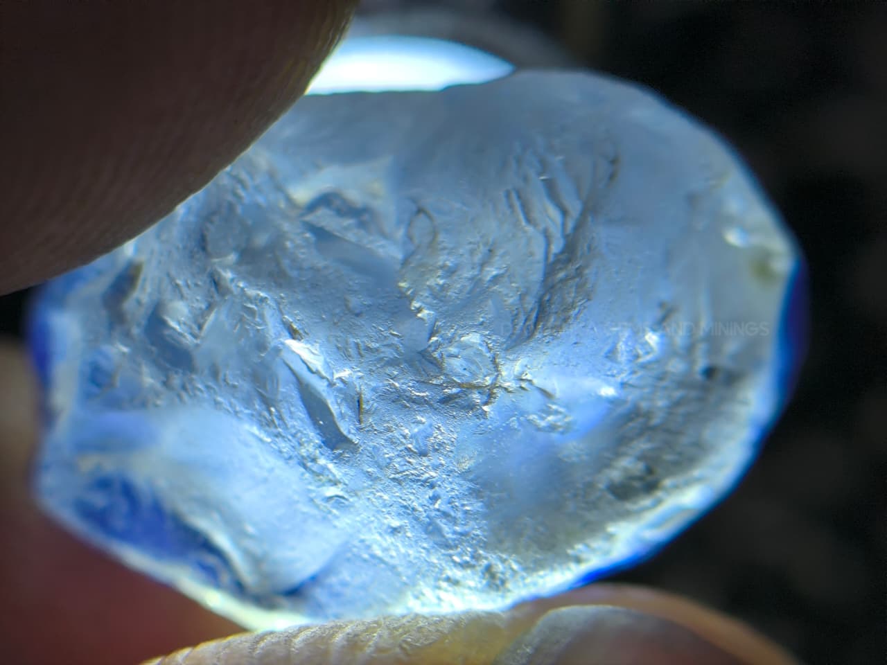 13.00 ct Ceylon Geuda Sapphire Rough – Unheated Facet Grade Heating Potential from Ratnapura, Sri Lanka - Image 17