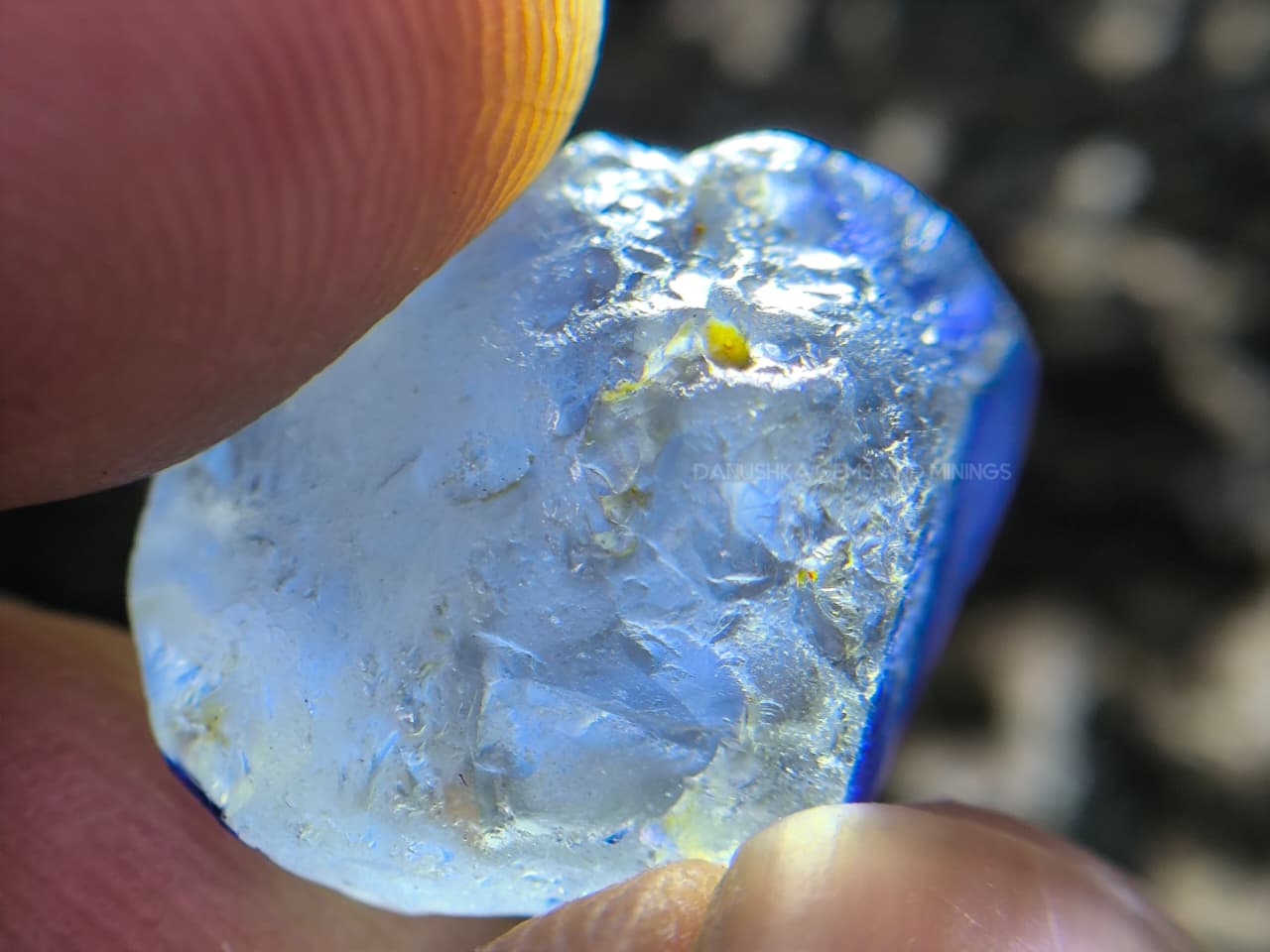 13.00 ct Ceylon Geuda Sapphire Rough – Unheated Facet Grade Heating Potential from Ratnapura, Sri Lanka - Image 18
