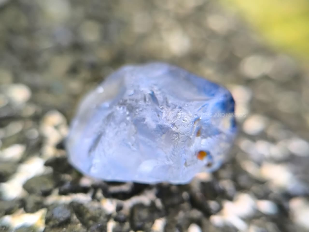 13.00 ct Ceylon Geuda Sapphire Rough – Unheated Facet Grade Heating Potential from Ratnapura, Sri Lanka - Image 6