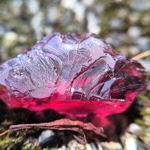 30.50 ct Ceylon Natural Red Garnet Rough – Facet Grade Unheated Garnet from Embilipitiya, Sri Lanka