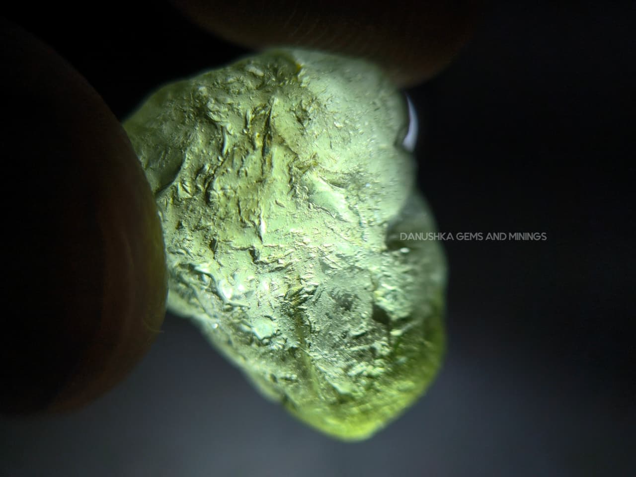 15.80 ct Ceylon Natural Unheated Mint Green Tourmaline Rough from Kolonna, Sri Lanka – Facet Grade - Image 6