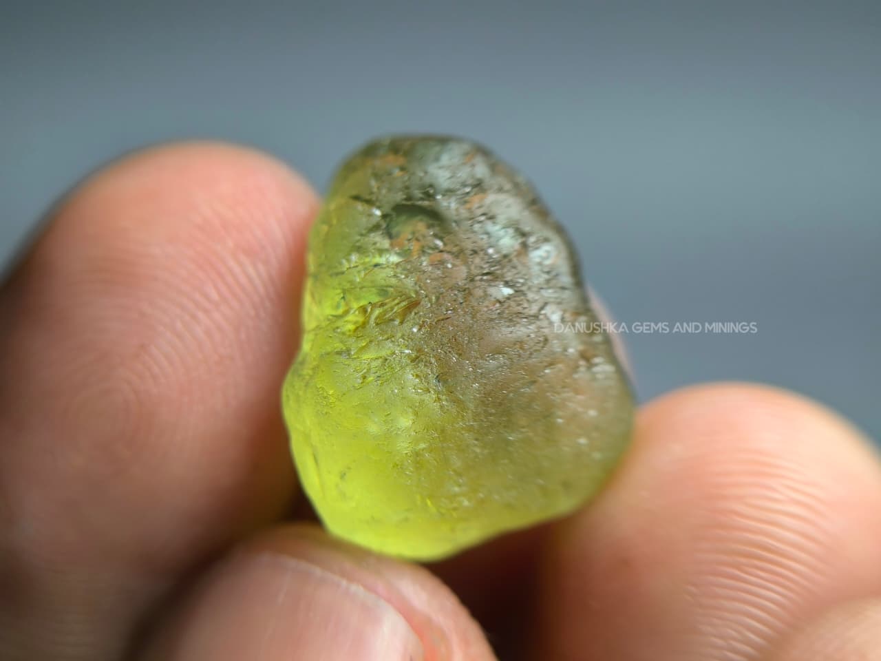 15.80 ct Ceylon Natural Unheated Mint Green Tourmaline Rough from Kolonna, Sri Lanka – Facet Grade - Image 10