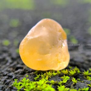 27.37 ct Natural Ceylon Yellow Sapphire Rough – Unheated Facet Grade from Marapana, Sri Lanka
