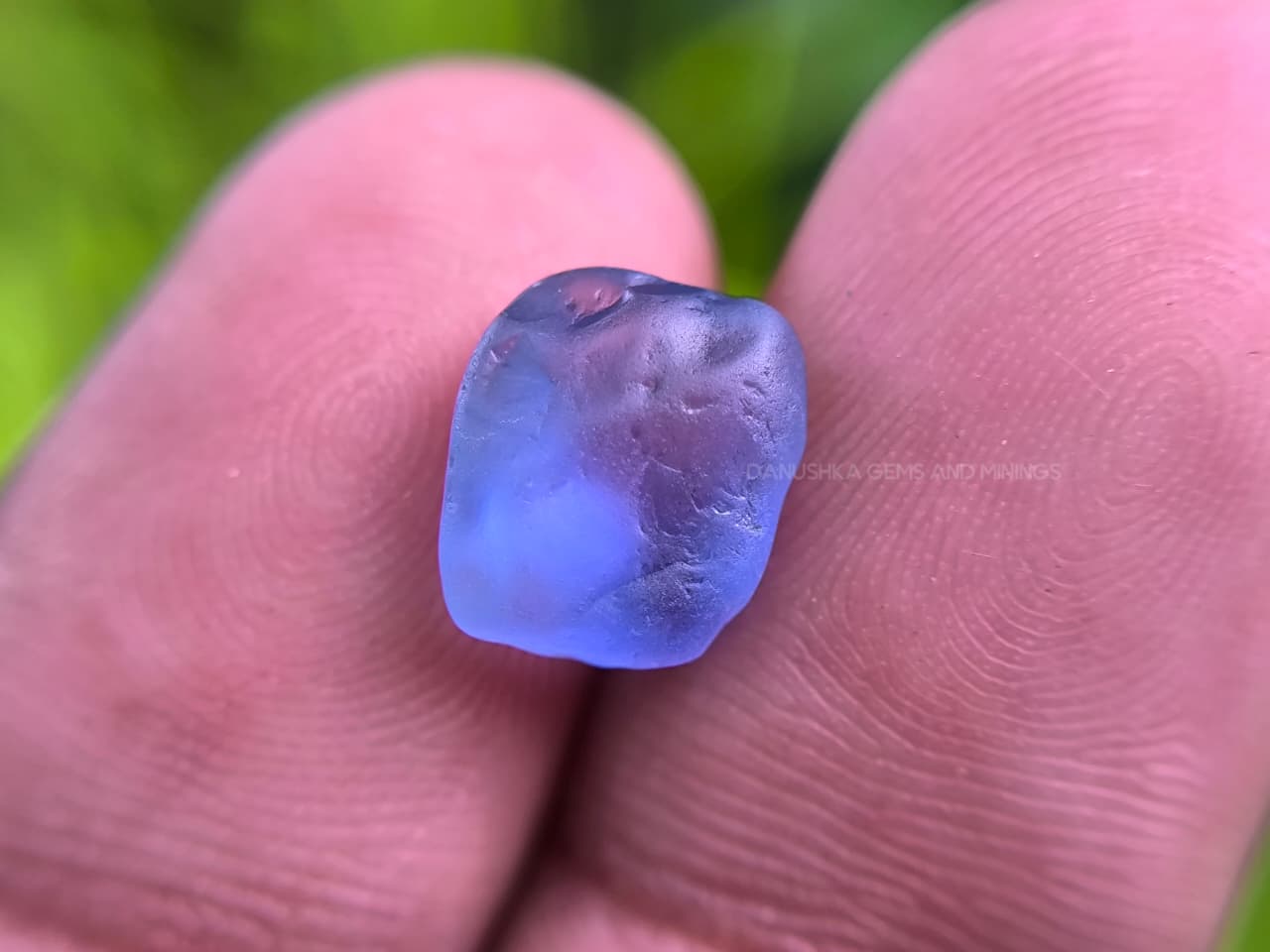 4.00 ct Natural Ceylon Blue Sapphire Rough – Unheated Cushion Potential from Kahawatta, Sri Lanka - Image 11