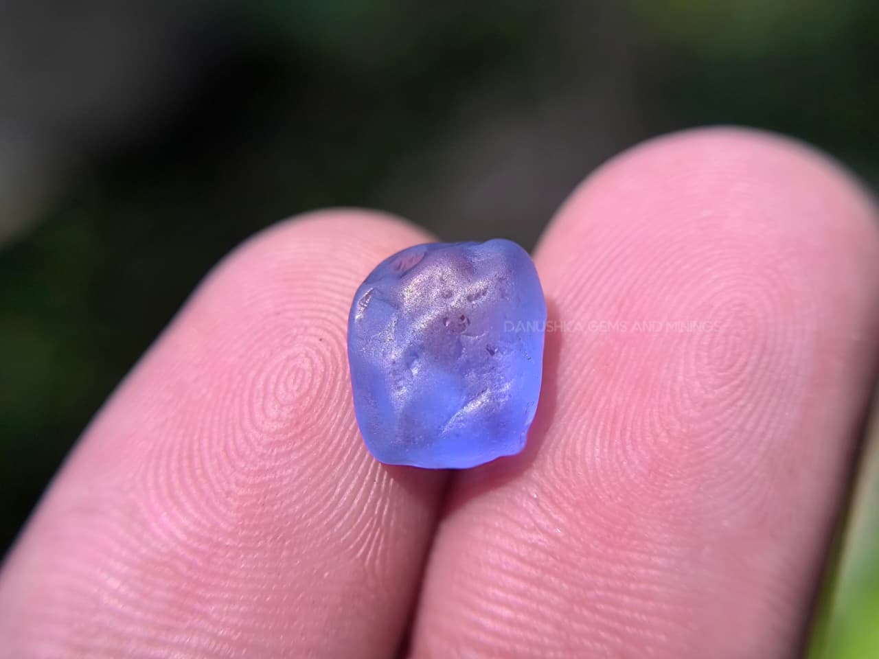 4.00 ct Natural Ceylon Blue Sapphire Rough – Unheated Cushion Potential from Kahawatta, Sri Lanka - Image 6