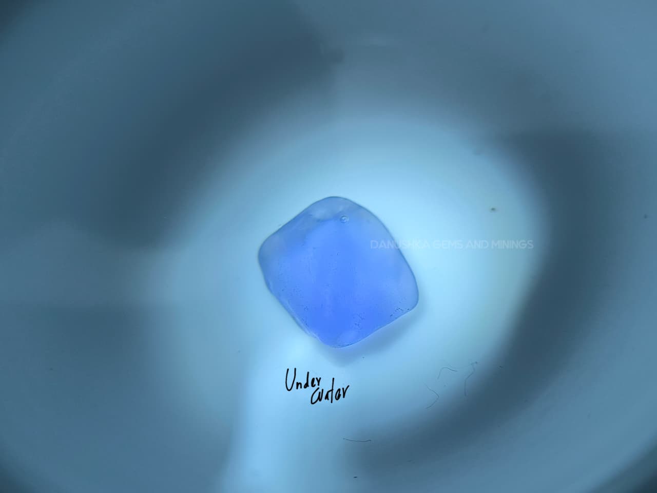 4.00 ct Natural Ceylon Blue Sapphire Rough – Unheated Cushion Potential from Kahawatta, Sri Lanka - Image 8