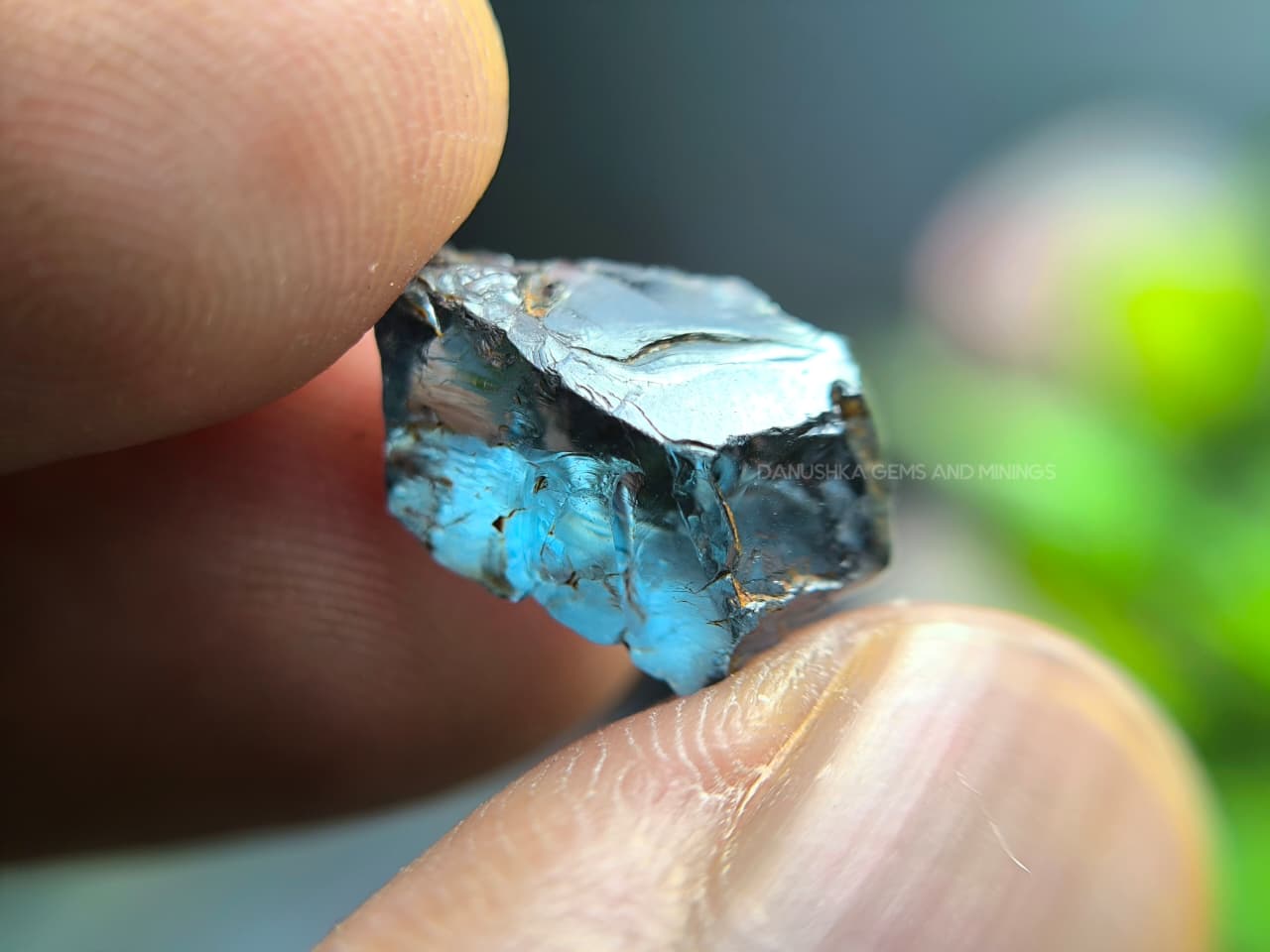 7.30 ct Facet Grade Deep Teal Blue Ceylon Spinel Rough – Matale Sri Lanka - Image 3