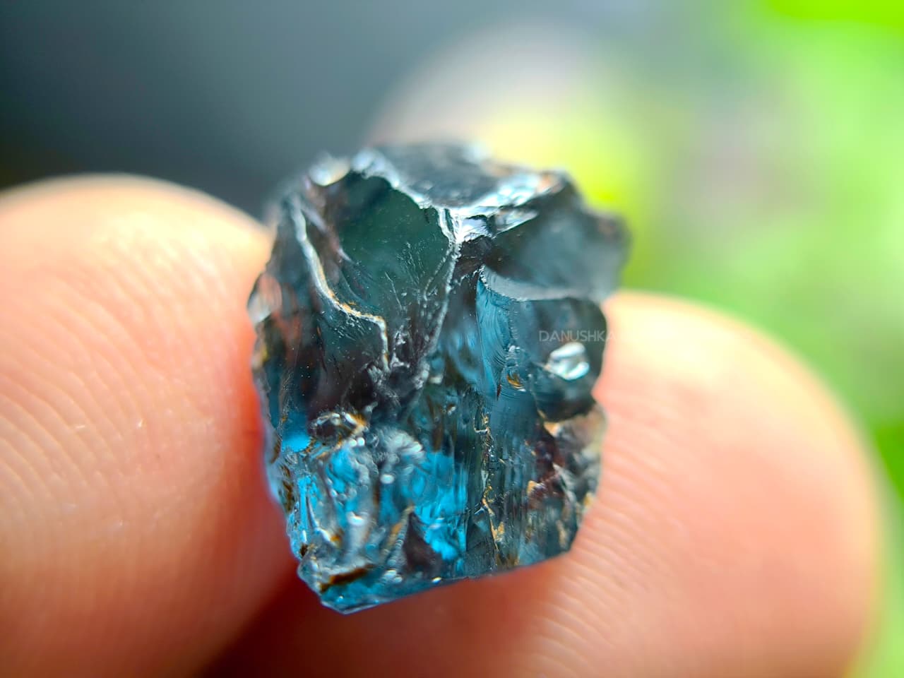 7.30 ct Facet Grade Deep Teal Blue Ceylon Spinel Rough – Matale Sri Lanka