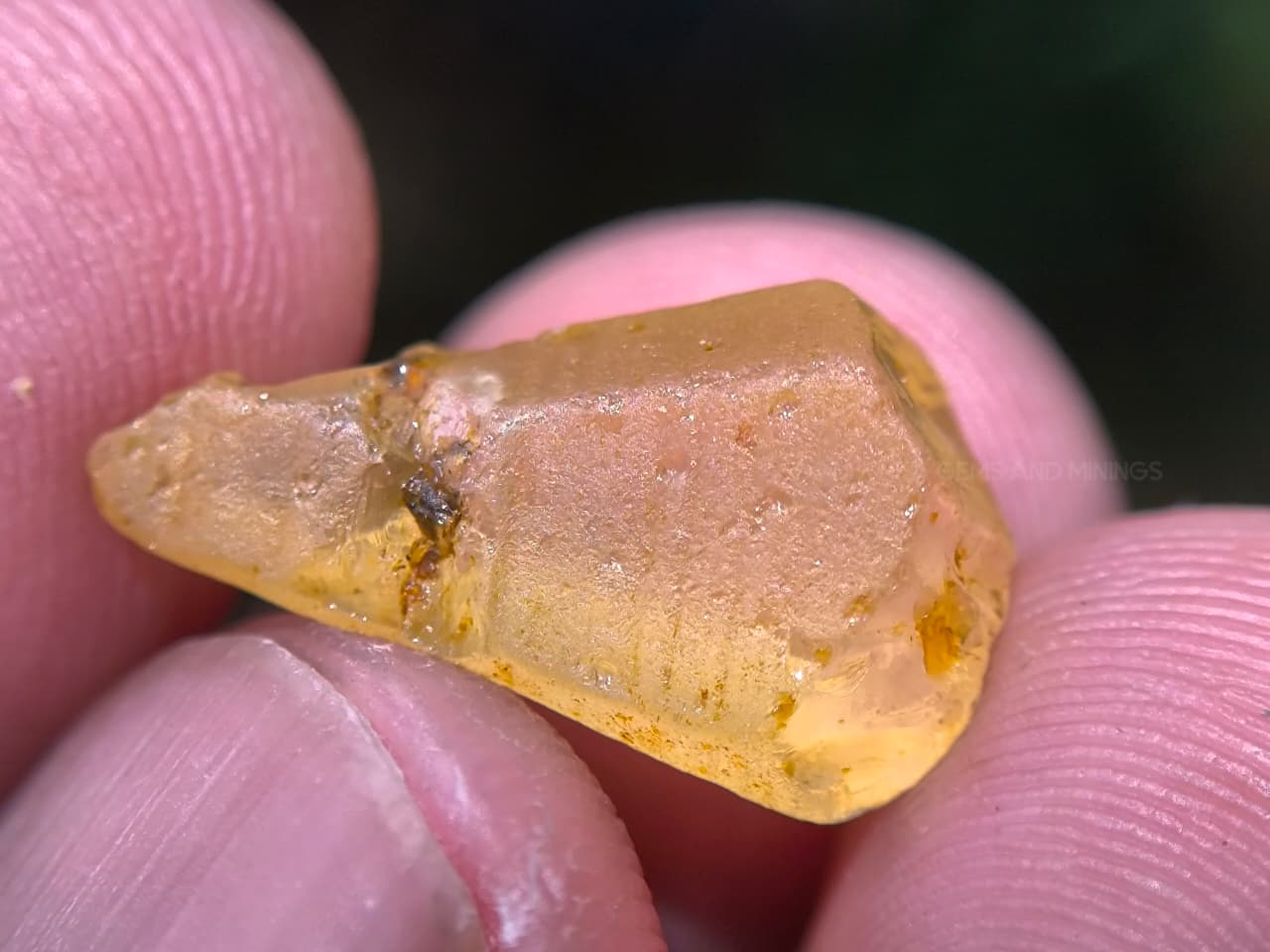 9.10 ct Natural Unheated Ceylon Yellow Sapphire Rough – Facet Grade Marapana Sri Lanka - Image 15