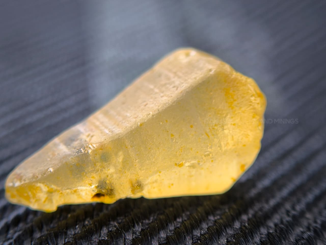 9.10 ct Natural Unheated Ceylon Yellow Sapphire Rough – Facet Grade Marapana Sri Lanka