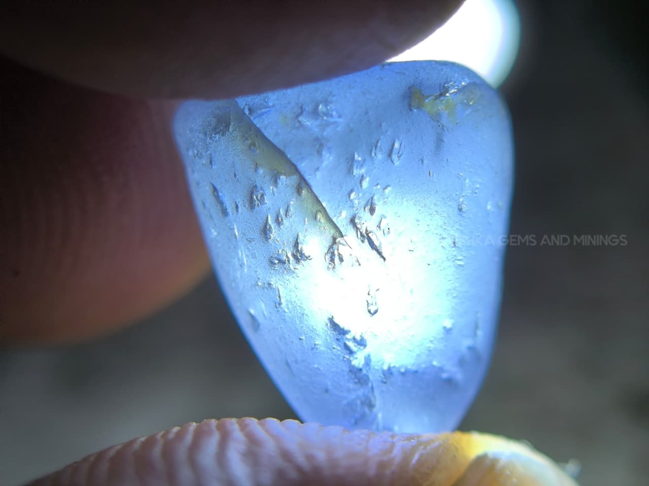9.88 ct Ceylon Blue Sapphire Young Geuda Rough – Unheated Facet Grade from Endana, Sri Lanka - Image 17